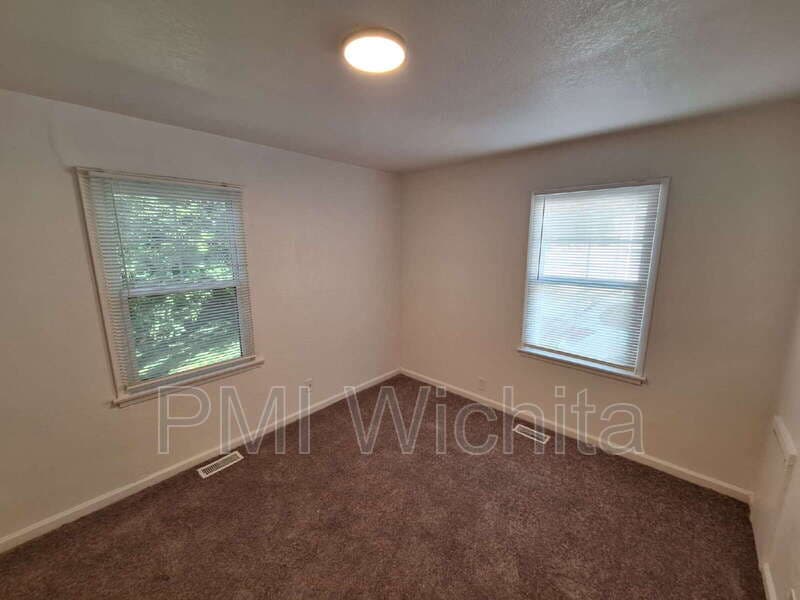 Wichita Condo: 2329 S Belmont St