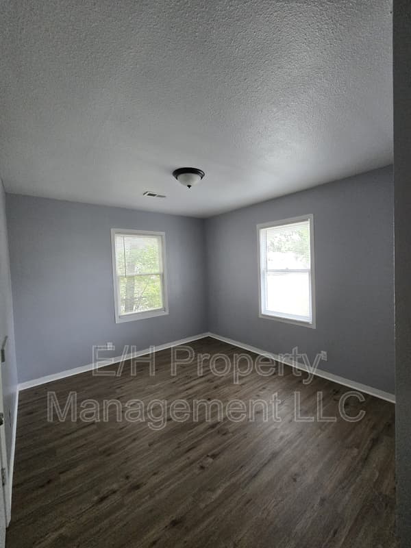 Wichita House: 1338 North Volutsia