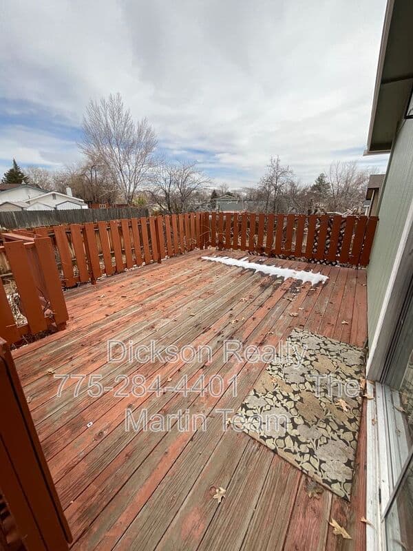 Sparks House: 3268 Bunker Hill Lane