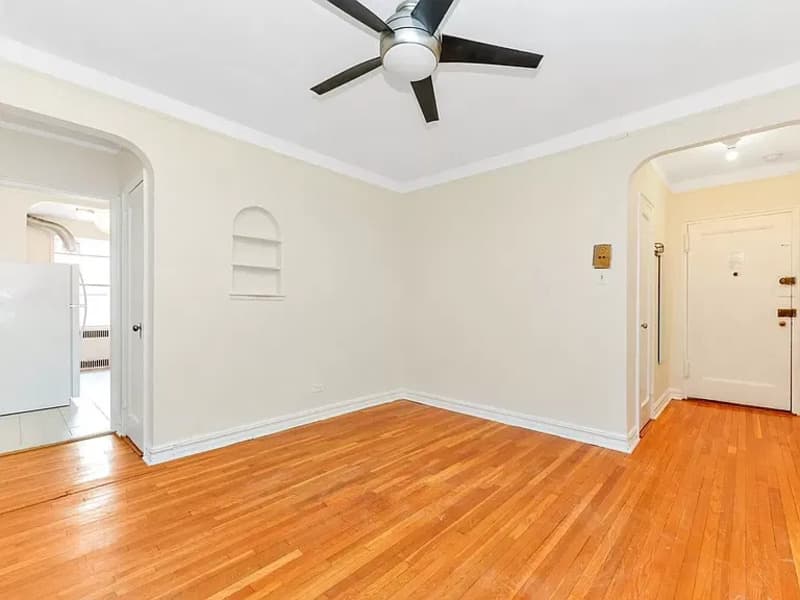 Flushing Condo: 6536 Wetherole St