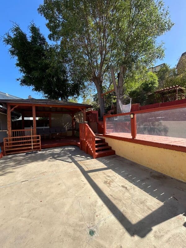 La Mesa House: 4040 Yale Ave