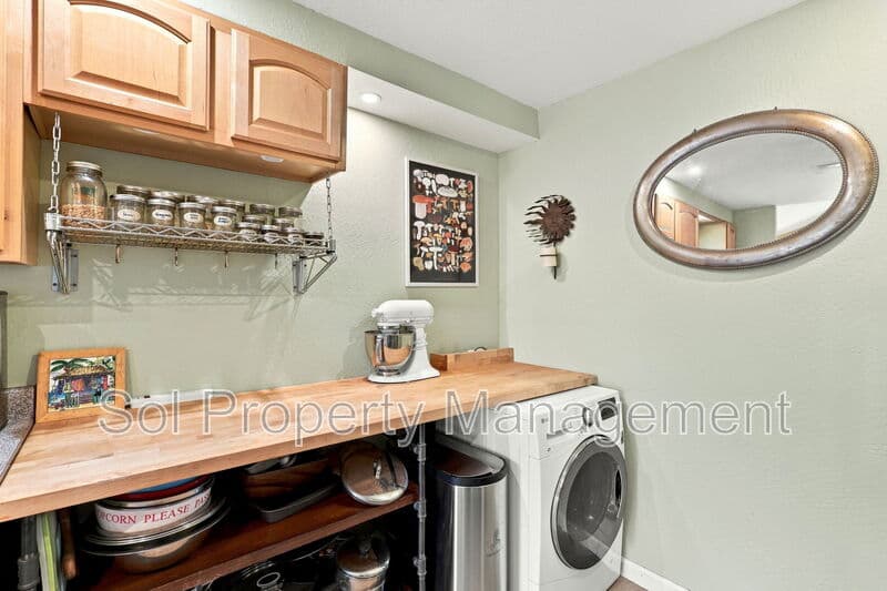 Santa Cruz House: 140 Spaten Way