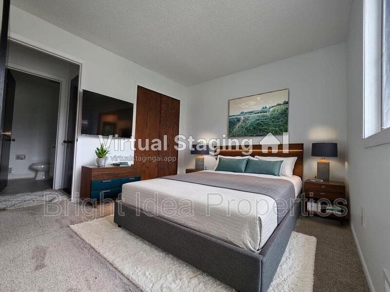 Woodbury House: 1716 Evergreen Drive