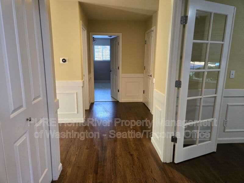 Auburn House: 5316 S 282nd Way