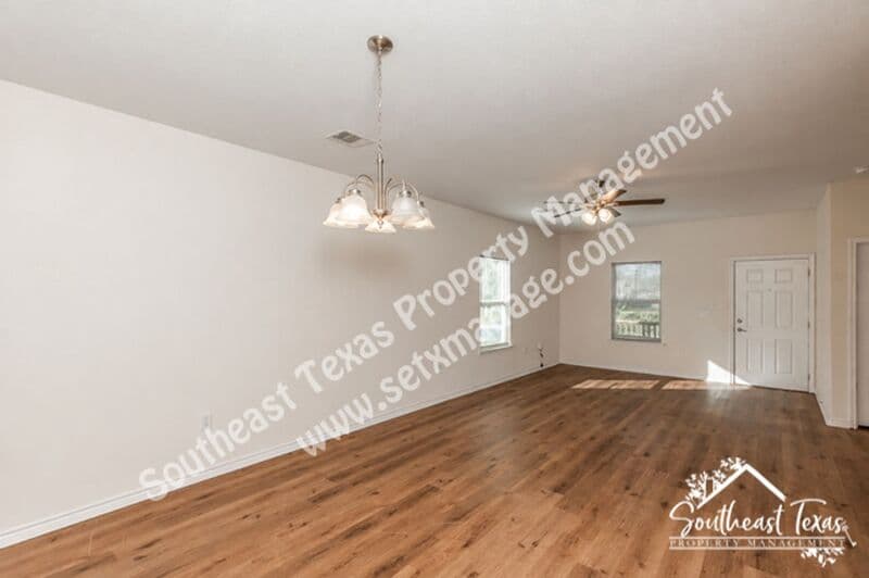 Beaumont House: 3670 Saint Helena Street