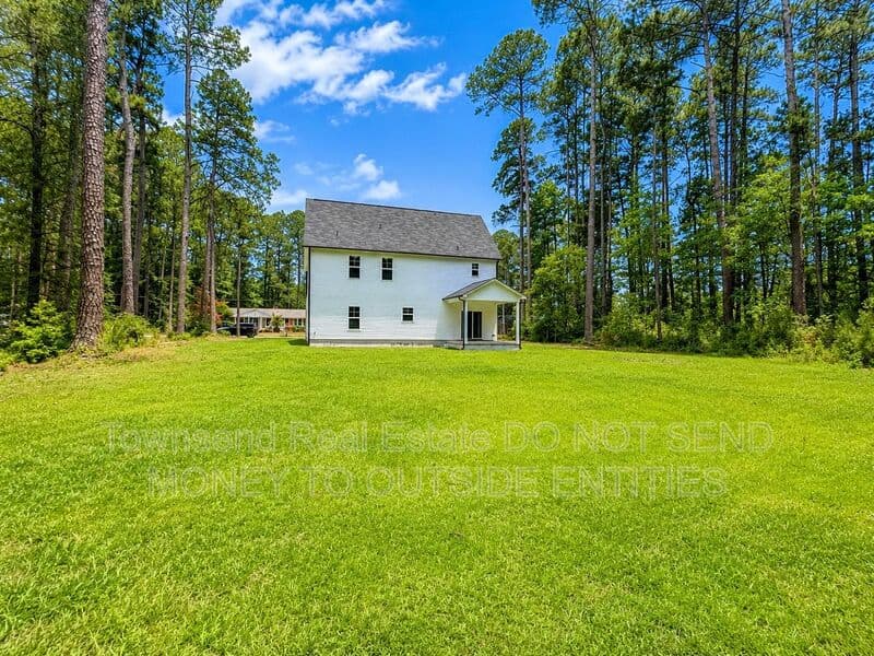 Stedman House: 621 Blawell Circle