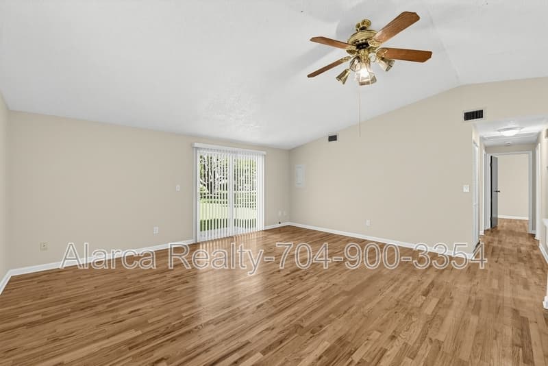 Charlotte House: 2535 Nickelridge Ct