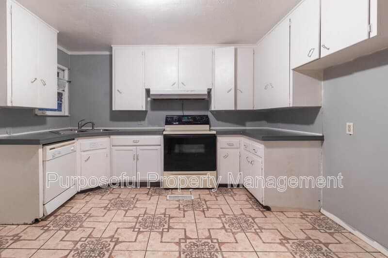 Oklahoma City House: 3500 Northwest 14th Street