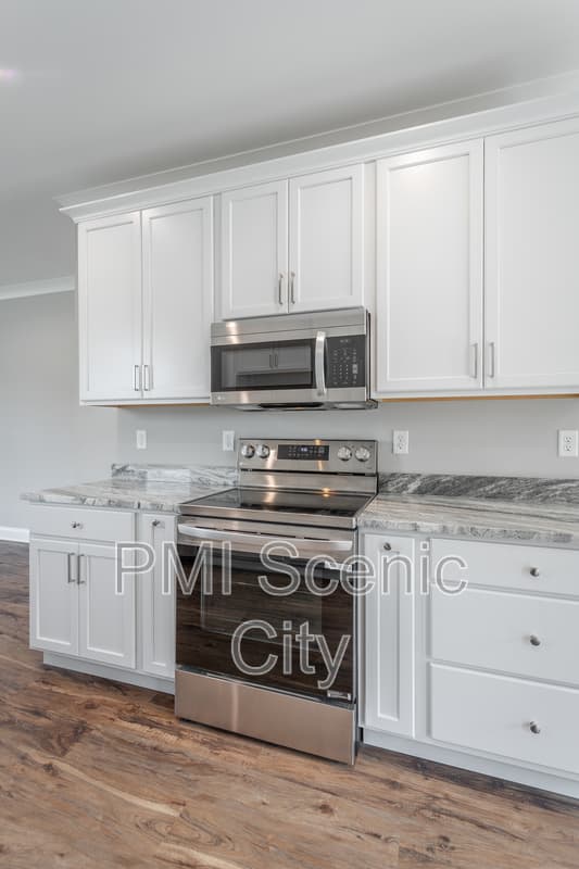 Cleveland House: 2631 Rogers Dr SE