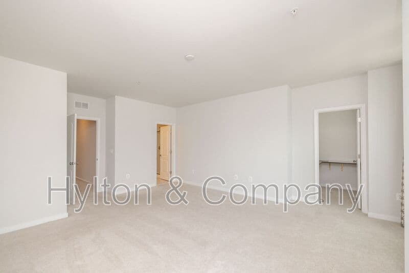 Richmond Townhome: 5920 Whitehurst Ln