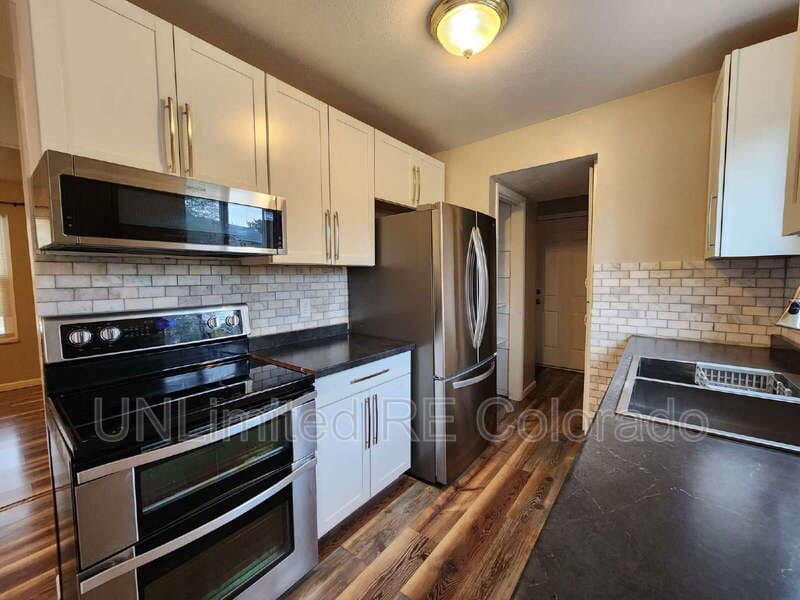 Westminster House: 10752 Lewis Circle