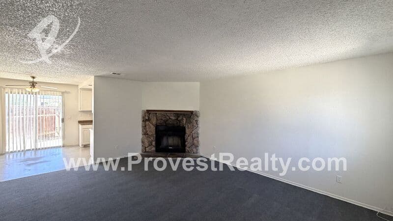 Apple Valley House: 20236 Pawhuska Rd