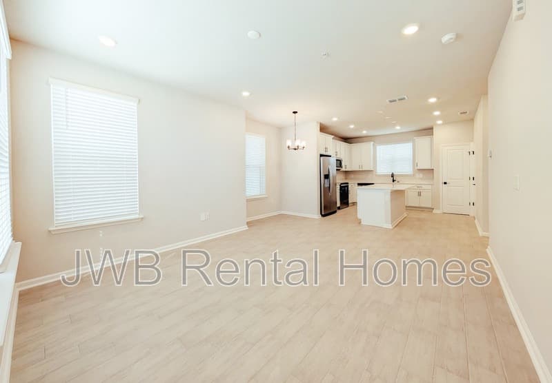 Jacksonville Townhome: 162 Barstow Pl