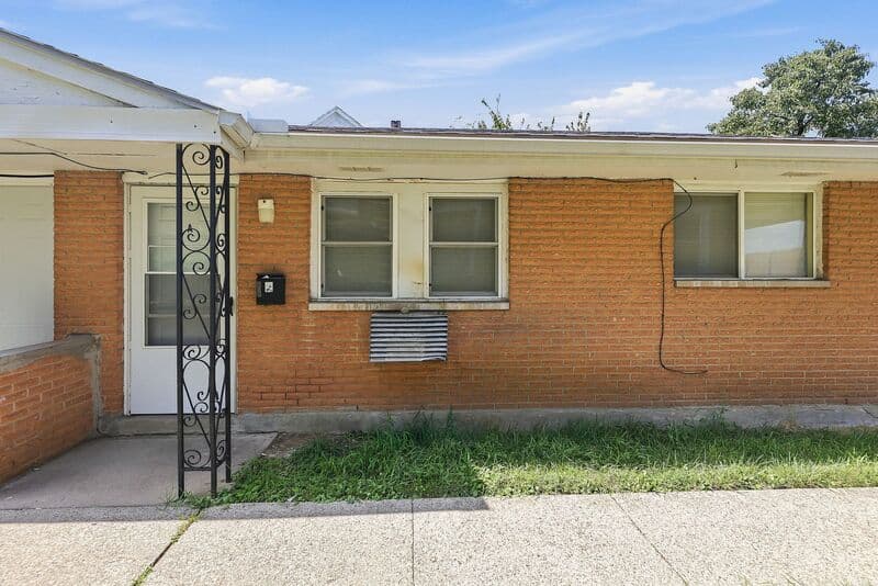 Dayton House: 2646 Home Ave