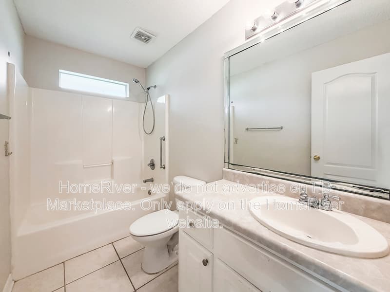 Navarre House: 6609 Codell St