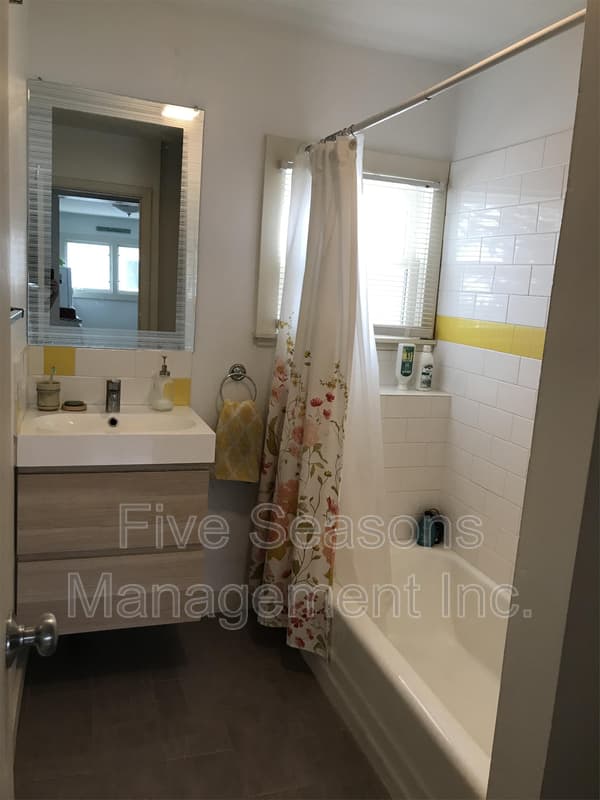Burlington Condo: 133 Elmwood Avenue - 4