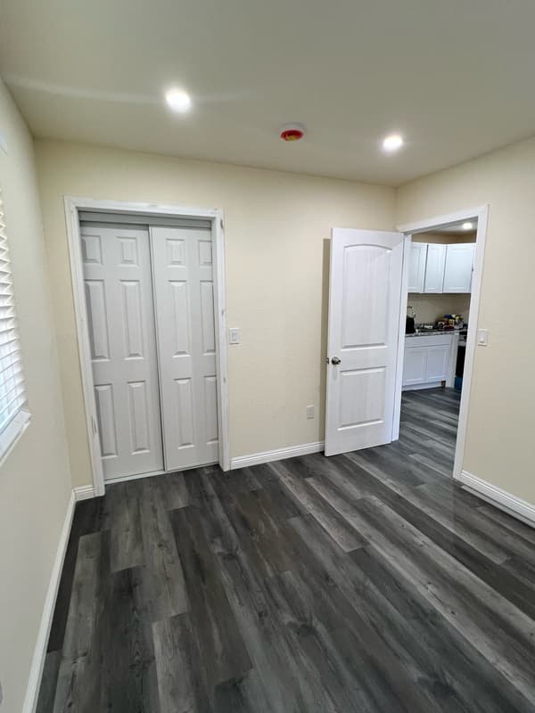 San Diego Condo: 1529 Duarte Place