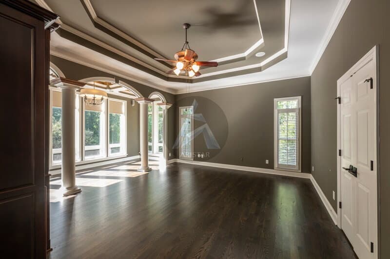 Kennesaw House: 5211 Hadaway Rd NW