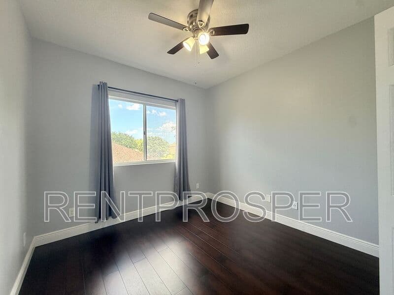 Melbourne House: 4205 Canby Dr