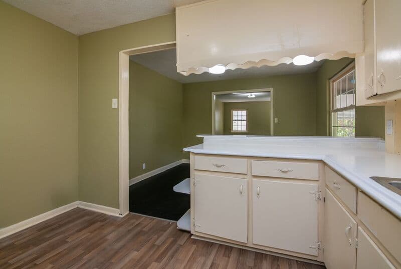 Birmingham House: 7801 Vienna Avenue