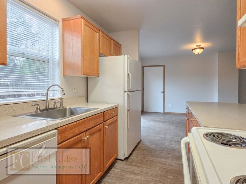 SHERWOOD Condo: 20546 SW LAVENDER AVE