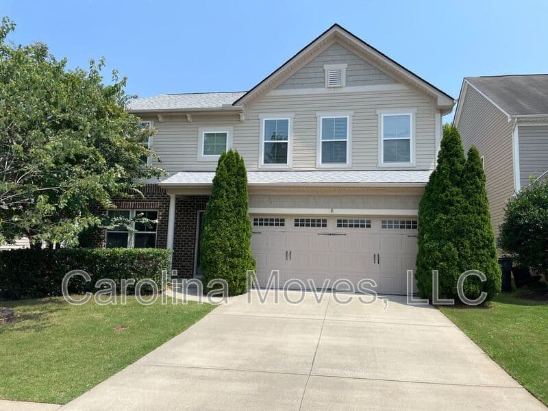 Greenville House: 204 Barbours Lane