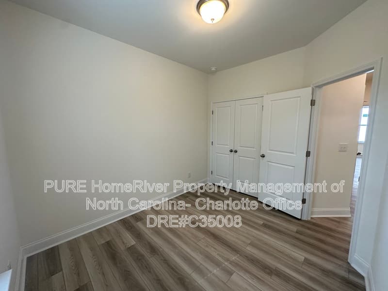 Charlotte House: 2413 Magnolia Blossom Way