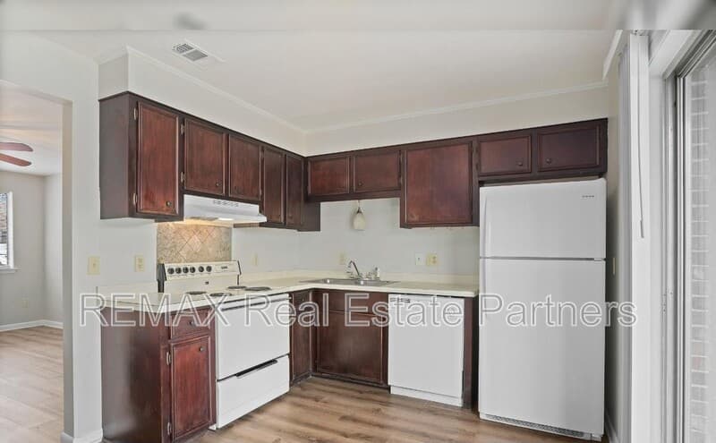 Hattiesburg House: 4001 Mable St