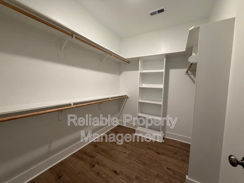 Clayton Condo: 861 Jack Rd