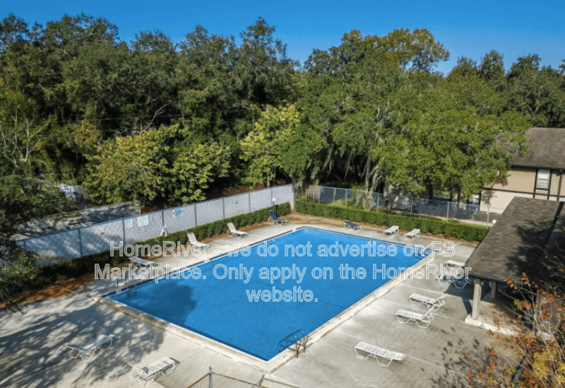 Tampa Condo: 14733 Norwood Oaks Dr