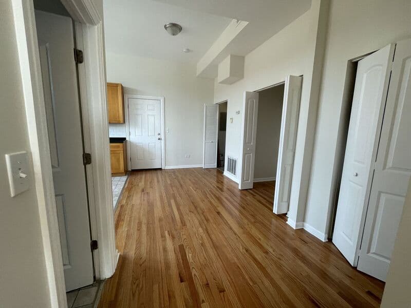 Chicago Condo: 4058 W. Armitage