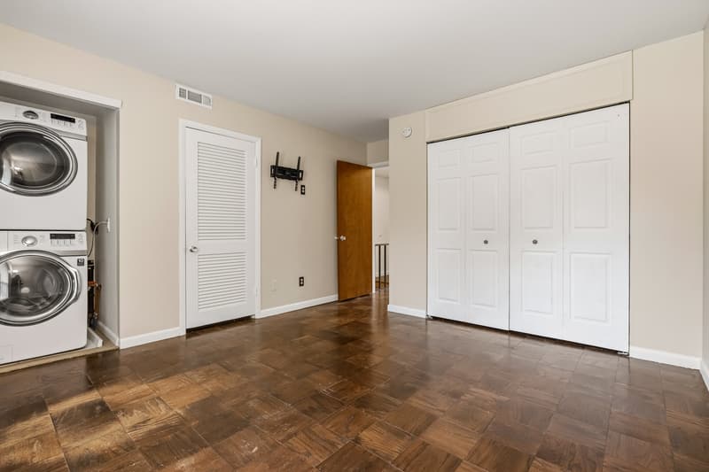 Carnot-Moon Townhome: 330 College Park Drive - 1