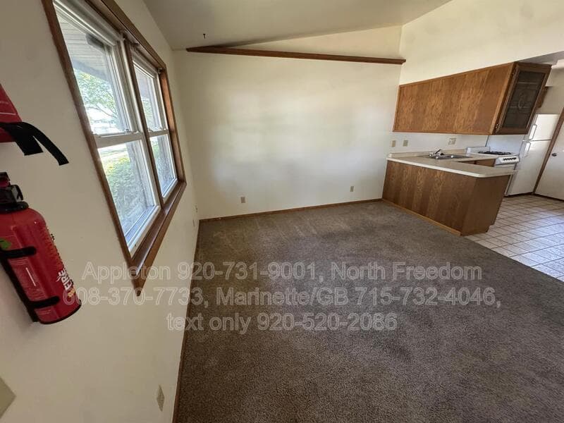 Oshkosh Condo: 347 Dove Street