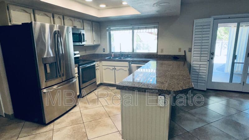 Tempe House: 7740 S Terrace Rd