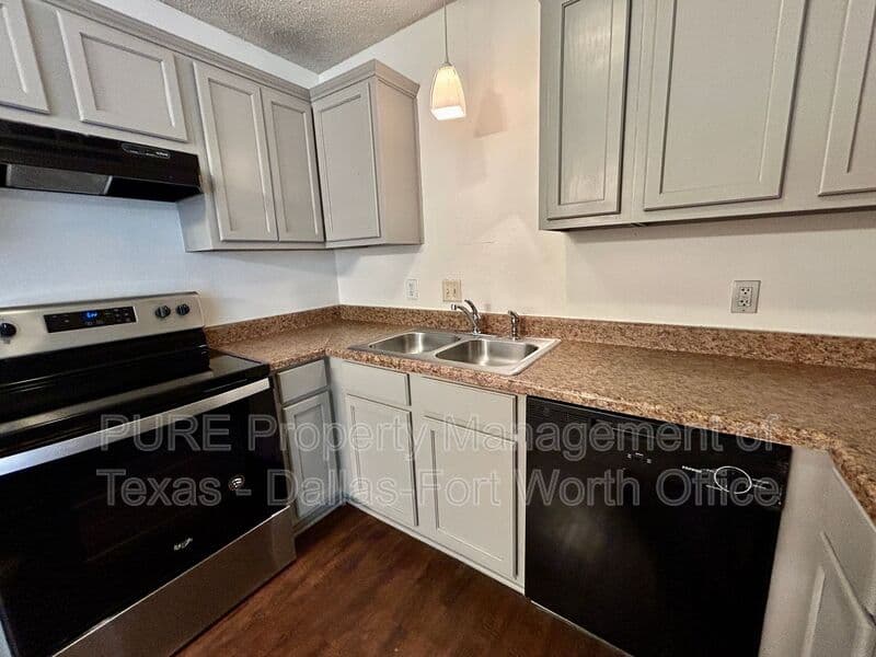 Fort Worth Condo: 6752 Trail Lake Drive A