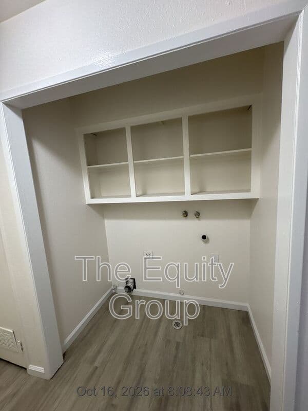 Visalia Condo: 816 West Murray Avenue