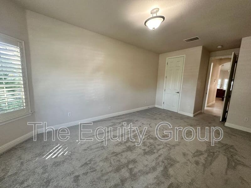 Visalia House: 239 North Preston St