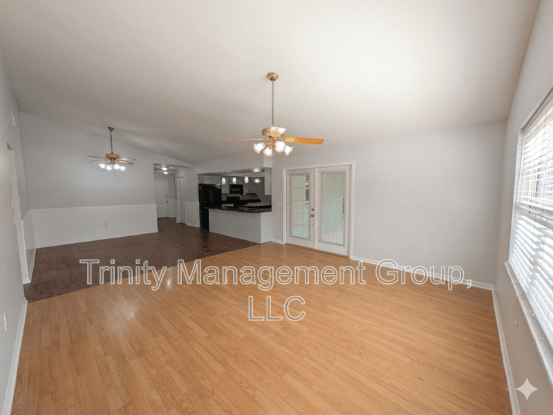 Dade City House: 40226 Trotter Lane