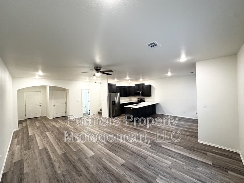 Fayetteville Condo: 1035 South Benchmark Lane - 1