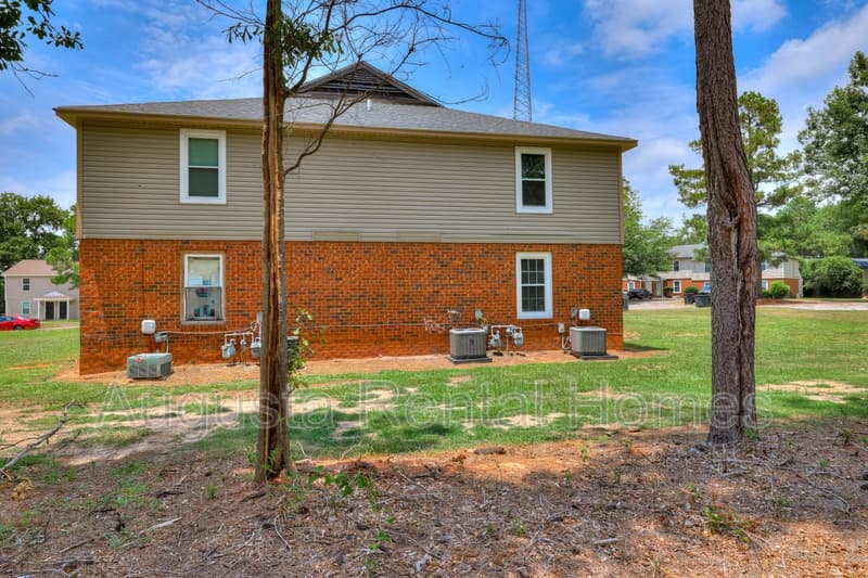North Augusta Condo: 37 Conifer Court