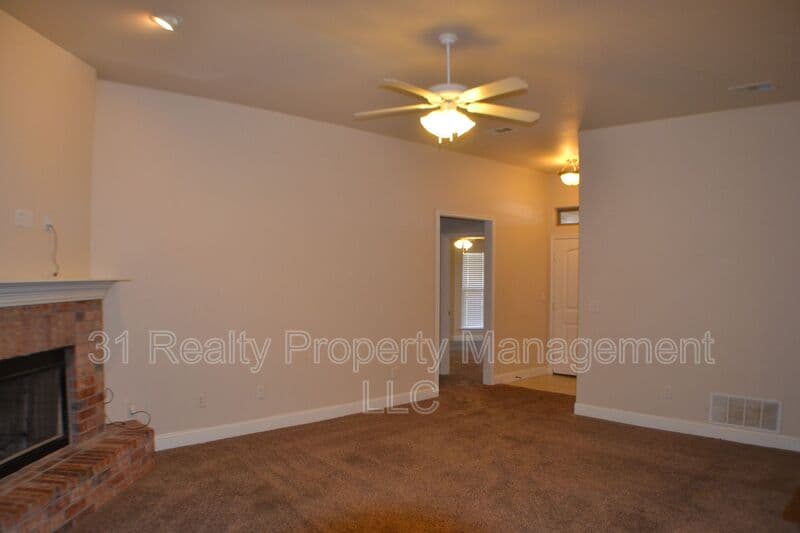 Midland House: 1220 Randolph Lane