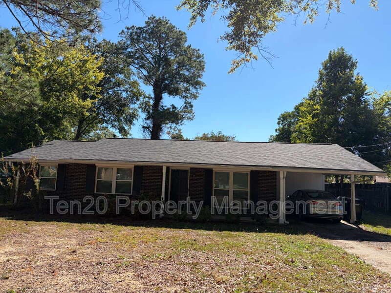Columbus House: 4308 North Oaks Drive