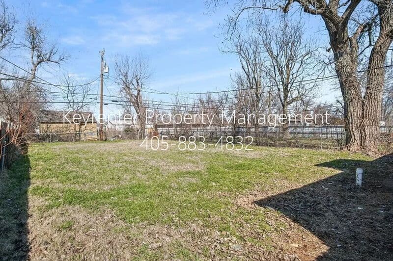 Oklahoma City House: 3937 SW 27th Pl