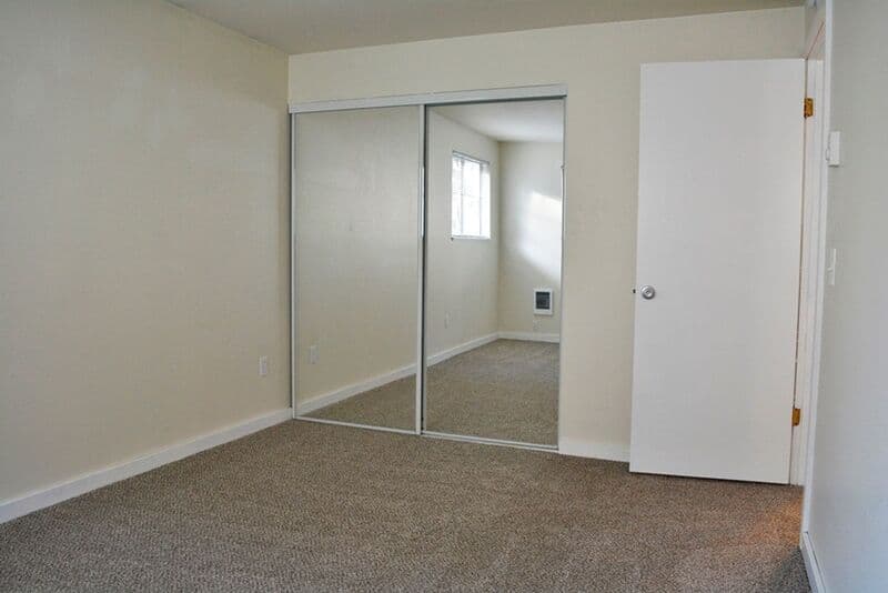 PORTLAND Condo: 525 NW 18TH AVE