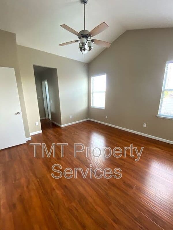 Sacramento House: 1 Windance Ct