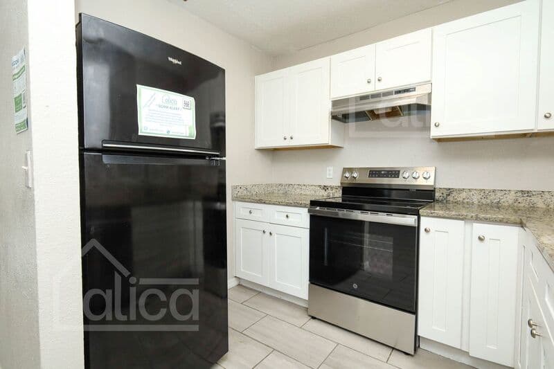 Orlando House: 4464 Piedmont St
