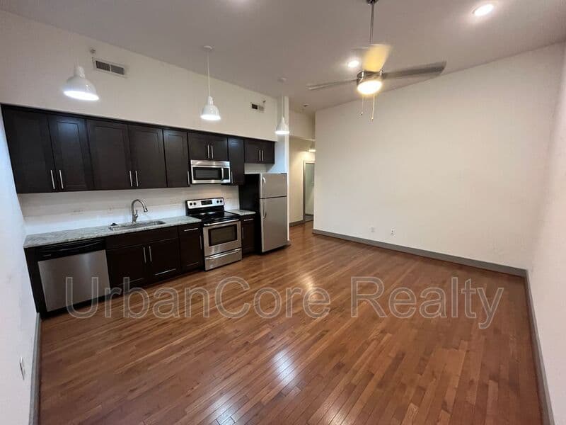Richmond Condo: 1400 N Arthur Ashe Blvd