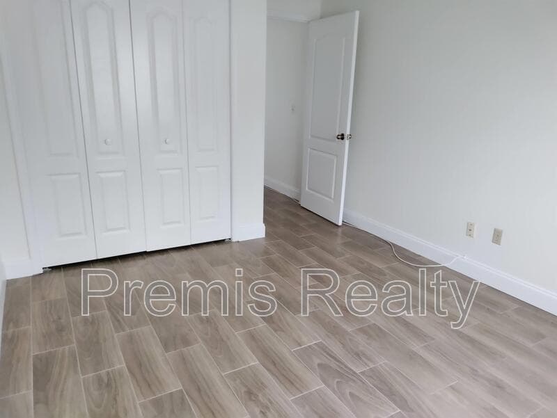 Largo Condo: 6980 Ulmerton Rd - 7D - 1