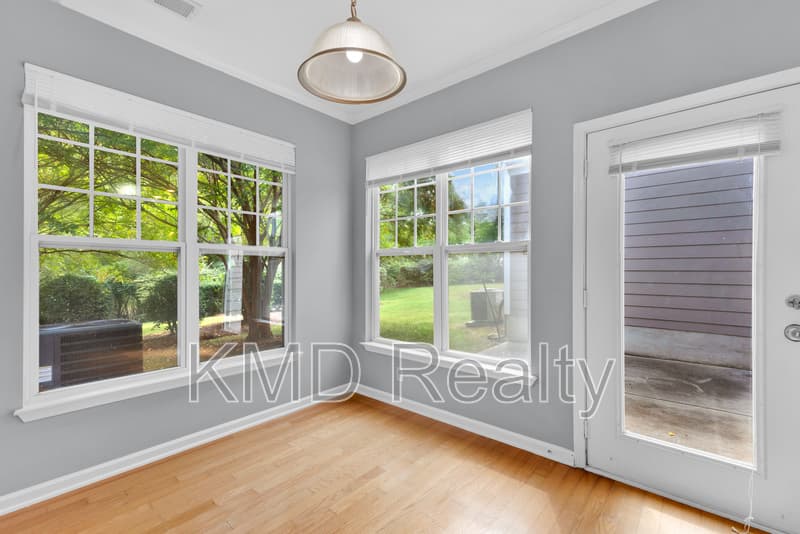 Charlotte Townhome: 15407 St Christopher Court