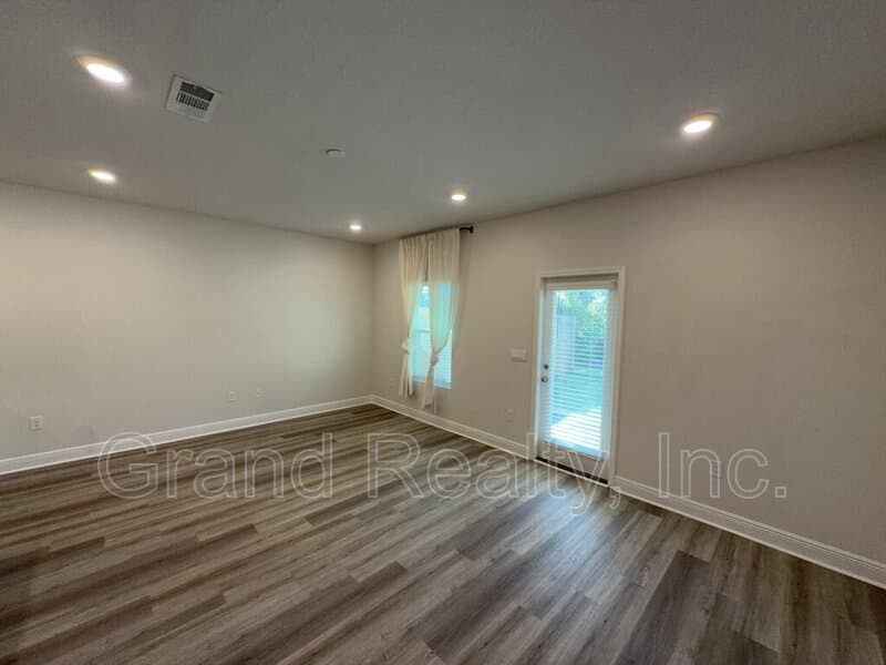 Milton Townhome: 3821 Pendragon Cir